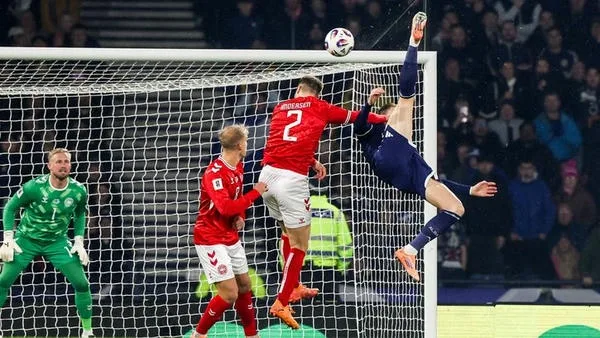 越位是足球賽中較難判別的犯規類型